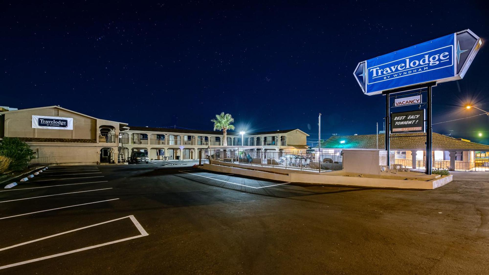 Travelodge By Wyndham Parker Exterior photo